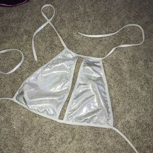 Holographic keyhole halter top